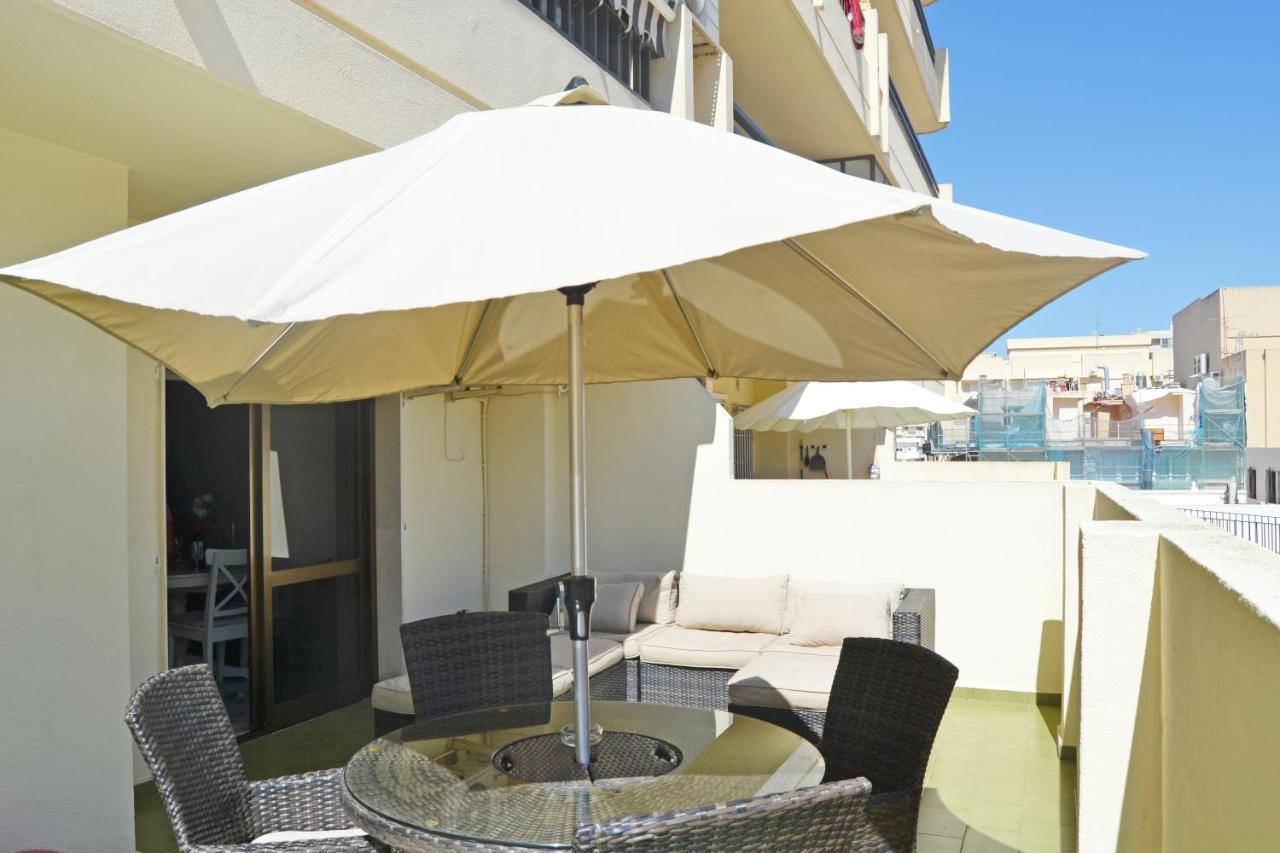 2 Bedroom 2 Bathroom Apartment In The Heart Of Fuengirola With Big Terrace And Free Parking Space Close To Beach Bagian luar foto