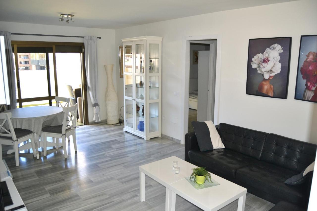 2 Bedroom 2 Bathroom Apartment In The Heart Of Fuengirola With Big Terrace And Free Parking Space Close To Beach Bagian luar foto