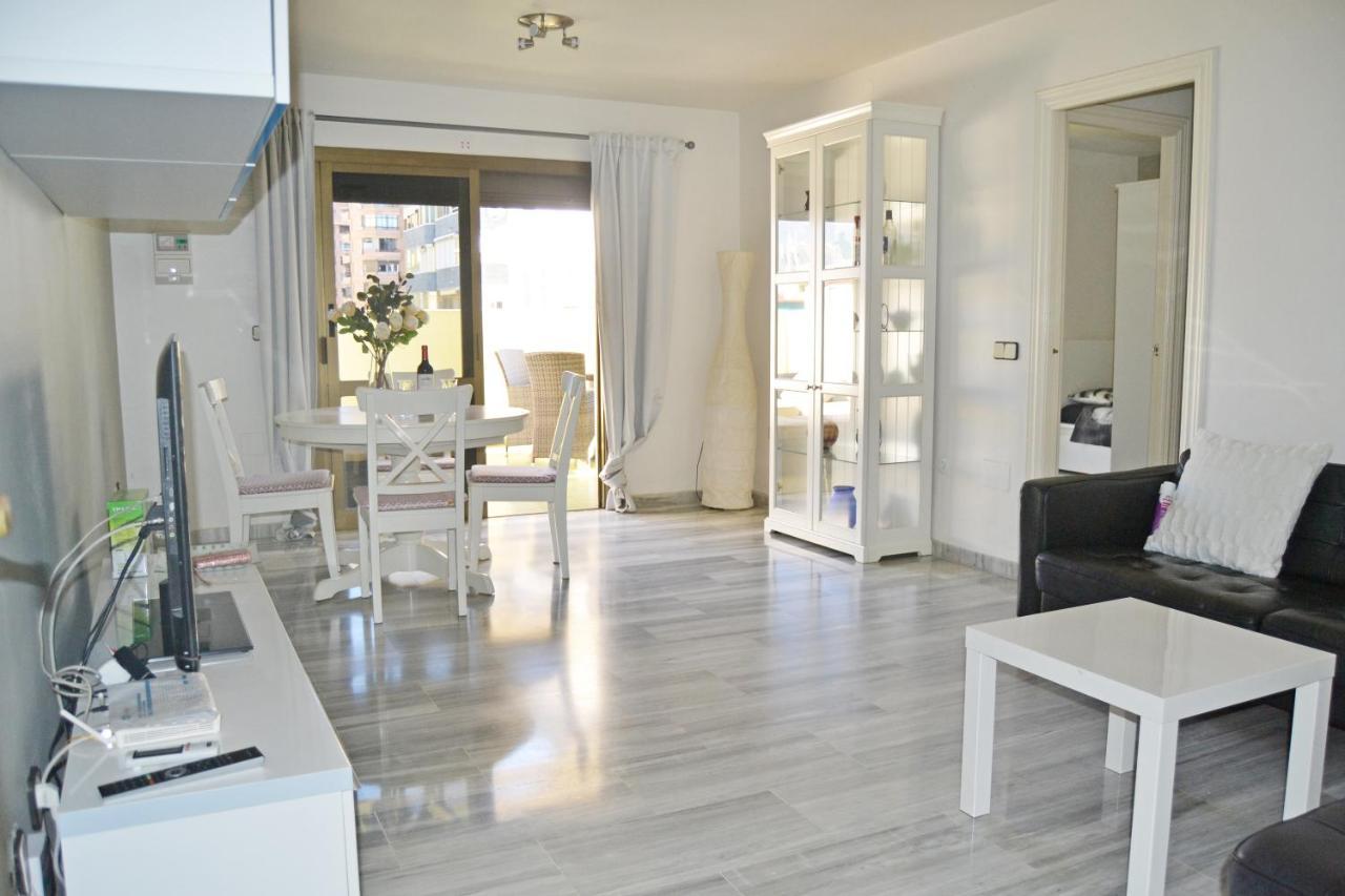 2 Bedroom 2 Bathroom Apartment In The Heart Of Fuengirola With Big Terrace And Free Parking Space Close To Beach Bagian luar foto