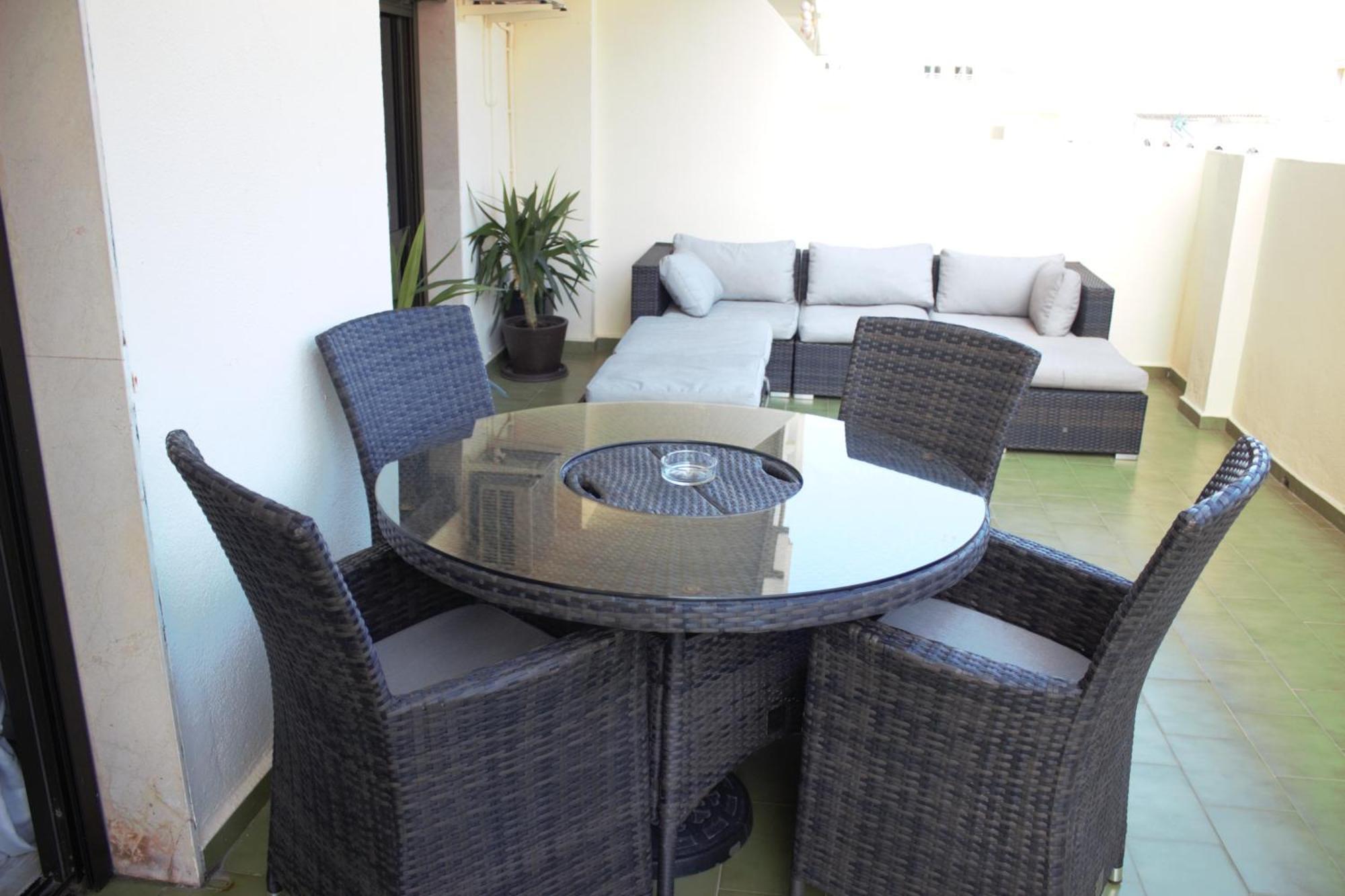 2 Bedroom 2 Bathroom Apartment In The Heart Of Fuengirola With Big Terrace And Free Parking Space Close To Beach Bagian luar foto